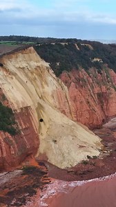 794K views · 2.7K reactions | A huge landslide just along the coast this week highlights the vulnerability of the properties on Peak Hill Road, just west of the town of Sidmouth on the Jurassic Coast. www.jamesloveridgephotography.co.uk | James Loveridge Photography | Facebook