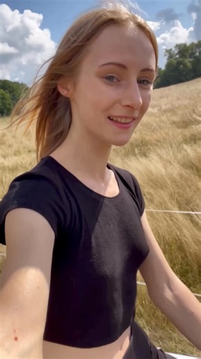 Rose Brown🌹 on Instagram: "NEVER give up😉❤️ #naturalbeauty #horsegirl #foryoupage❤"