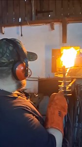 Making Damascus hot cut and fold | Jean Wilke