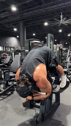 Luke Carroll on Instagram: "This Booty Builder machine is so awesome! I might have to talk @undergroundperformancegym into picking one up. I absolutely demolished my hams like never before using this today. Far superior than a traditional SLDL. Drop your favorite hamstring exercises in the comments. This one is my new favorite. Sponsor codes: ————————————— DM me “I’m Ready” To inquire about 1-on-1 coaching. Free workout program available at www.HulkBrand.com —————————————————————— @hd.muscle 💊(