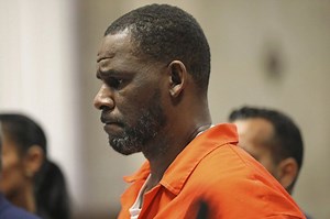 Prosecution Rests in R. Kelly's Racketeering and Sex Trafficking Case | EURweb | Black News, Culture, Entertainment & More
