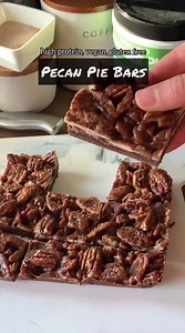 We're prepping for St. Patty's Day with Designer Plant! 🌱 ☘️ These high protein PECAN PIE SHORTBREAD BARS are going to change your life!!🥧✨😍 the easiest shortbread crust is topped with an ooey-gooey protein filling using @designerprotein !😏 and all those pecans?? divine!! 🥧crust🥧 3 tbsp melted vegan butter 3 tbsp maple syrup 1 1/4 cup pecan or almond flour 1/2 tsp baking powder Dash of salt Beat all ingredients together into a dough. Press into a lined 6x6 pan, bake at 350°F for 10 minutes