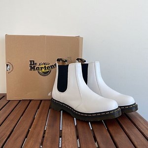 Dr.Martens 2976 Softy T Leather Chelsea Boots White Women 9/UK 7(27475100)$170