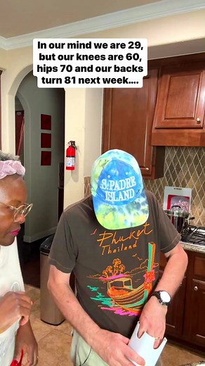 #fyp #coupleshumor #marriedhumor #relationshiphumor #husbandandwifecomedy | Sylvia Cooper