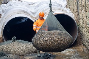 Sheffield River Sheaf flood wall at Broadfield undergoes urgent repairs to damage