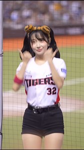 Cute Tigers Lee Ju Eun cheerleading dance. #Joksnam #trending #love #music #motivation #viralvideo #photooftheday #Olympics #Paris2024 #my_chuuu #KIA #KIATigers #RockStar #Sunoo #photography #kpop #이주은 #LeeJuEun #cheerleader #cute #beautiful #pretty #quote #dance #sports #beauty #inspire #จกสนาม | Joksnam