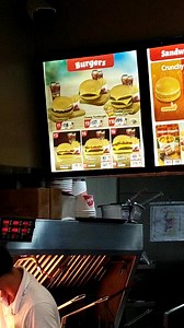 Jollibee PH menu as of Sept 2025 ✨ #pukritangmagayon #tinlynvlogs #fyp #menu #jollibee #Philippines2025 | Pukritang Magayon