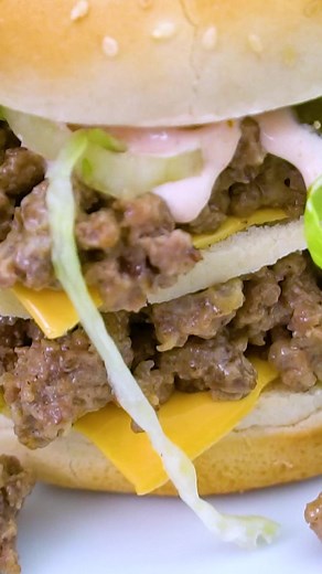 6.8K views · 40 reactions |  Big Mac Sloppy Joes  Recipe: https://sweetandsavorymeals.com/juicy-big-mac-sloppy-joes-recipe/ | Sweet and Savory Meals | Facebook