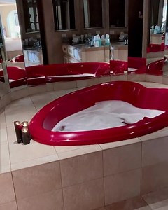 recharge this weekend 🫶 🎥 Lakeside Villa 📍Paradise Stream #monthoflove #paradise #lovestory #lovelife #loveyou #vacationvibes #vacay #vacationmode #baecationgoals #bae #PoconoMtns #poconos #love #baecation #romance | Cove Pocono Resorts
