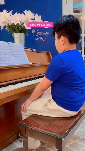 🌺Bánh Mì đàn March Militaire/ Franz Schubert #vannghecaynhalavuon #marchmilitaire #franzschubert #khaomaivlogs #khaomaifamily @highlight Phuong Hang Chuyện Cuối Tuần Nhan Hang | Khảo Mai