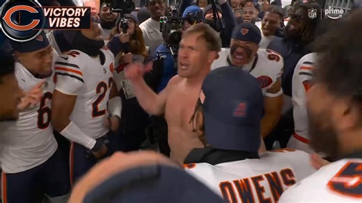 The Wieners Circle, an iconic hotdog stand on the north side of Chicago, promised free hotdogs for everyone if Bears HC Ben Johnson took off his shirt. Well….hot dogs, anyone? | Adam Schefter