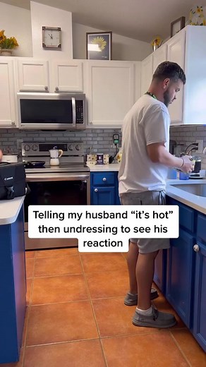 “Im a little hot too” 🤣🤣🤣 🤣#fyp #funny #funnyvideos #comedу #jokes #bestfriend #girlfriend #couple #Relationship #relatable #boyfriend #coupleshumor #HappyThanksgiving #marrychristmas #xmas #happynewyear2024 | Theoterofam