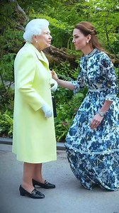 2019: When Catherine & Prince William Visited Chelsea Flower Show with Queen Elizabeth! | Just Timmy