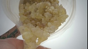 5 lb Candelilla Wax 100% Pure and Natural Small Flakes DIY Lip Balms and Lotion Bars (Vegan Wax) Alternative to Beeswax