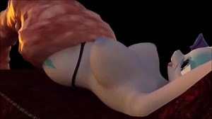 Rarity getting vored by a giant worm