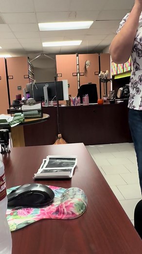 Caitlin | Triplet SAHM on TikTok