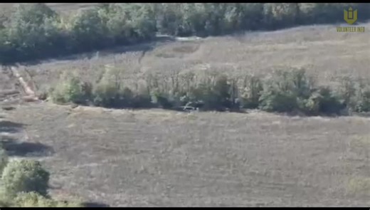 The #M58MICLIC remote mine-clearing system is operating against russian positions. #Ukraine extends heartfelt gratitude to the #USA U.S. Army for providing the essential M58 MICLIC (Mine-Clearing Line Charge) system. This crucial tool has significantly contributed to our efforts in neutralizing threats posed by mines and enhancing the safety of our troops and communities. The M58 MICLIC has played a vital role in our operations, ensuring a safer and more secure environment during these challengi