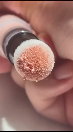 Makeup Revolution Bright Light Highlighter is infused with quartz that has a sticks sponge applicator that makes it easy to create a gorgeous, luminous glow. Available exclusively at Just4girls.pk! https://www.just4girls.pk/makeup-revolution-bright-light-highlighter-strobe-champagne-5057566555869/ #onlinestore #shopnow #just4girlspk #stayhomewedeliver #reborn #just4girlspkreborn #makeuprevolution | Just4Girls.pk