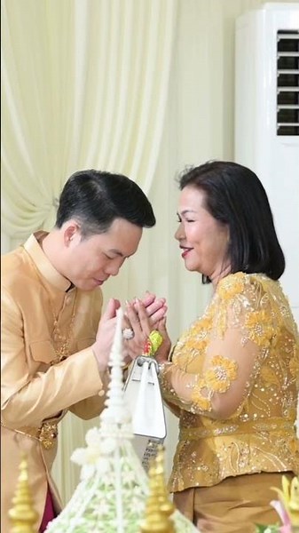 Traditional Asian Bride & Groom ❤️👑 #AsianWedding #WeddingCulture #AmazingLove