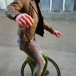 This could Keep me Entertained for Hours #untillibreaksomething #ialsothinkimridingitbackwards #reversecowgirl #gauswheel #urban #funkyfinds #newawesome #unicycle #easylikesundaymorning #randomwares #comesayhi #reloveoxley #brisbanesbiggestrange #oxleysbestbrew #open7days | Relove Oxley