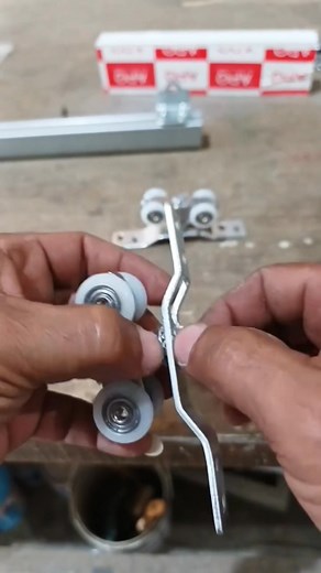 installing sliding door wheel components #installingslidingdoor #wheelcomponents #slidingdoor #wheel #components #contentDiy #DIY #Craft #reelfyo #diyfyp #videoviral #reelviral #fyp @sorotan | Sofyan | Facebook