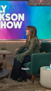 Kelly Clarkson has some wild neighbors! 😮 | Page Six
