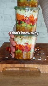 Salad jars are a gamechanger! 👀 #vegan #veganfood #yum #yummy #asmr #cookingreels #cook #cookingrecipe #food #foodlover #reels #reelsusa | Fit Green Mind