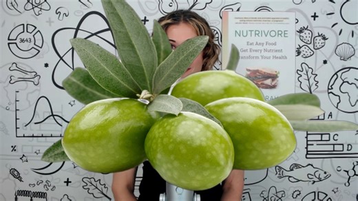 12 reactions | Olives might be small, but they’re packed with heart-healthy fats and plant compounds that support wellness. While they don’t land in the Top 25 for any one nutrient, their unique combo of monounsaturated fats and polyphenols makes them a Nutrivore-worthy addition to your plate. #nutrivore #greenolives #nutrientdensefoods | Sarah Ballantyne, PhD | Facebook