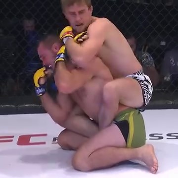 Chris Price electrified the Manchester crowd with this frantic finish 🔥 Ensure you don't miss the chance to experience his brilliance once again at the BEC Arena in the 0161 this upcoming March! 🎟️ Get Your Tickets: https://ow.ly/N8CC50Qtf3f | Cage Warriors