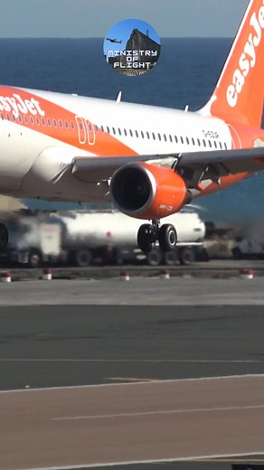 A320 Engine Close Up for Landing at Gibraltar, Runway 27, G-EZUR | The Spain Gibraltar Channel
