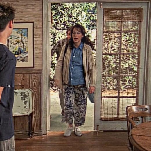 Reese Takes Charge of the Yard Sale — Malcolm in the Middle Clip