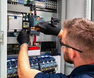 Copius Group is recruiting Electricians, Quantity Surveyors, Electrical Managers, and an Electrical Foreman to join our team in Shannonbridge, Ireland to provide essential electrical and civil services on a construction project. Details: 55-60 hours per week Start date: Start of October Duration: Minimum 3 Months Accommodation Provided If you are interested, please apply today or contact James at james.mullen@copiusgroup.com or call 44(0)2890589500 for further information. #Electricians #Quantit