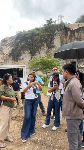 A joint inspection for the proposed limestone extraction- Mountain Quarry of Ms. Czarina Lagata at Gaboc, Lingion, Manolo Fortich Bukidnon is in full swing! 🌿 Councilor Rina, as Chairperson on Environment, joined the team to ensure that the project balances development and environmental care. Her insights are key to making sure our natural resources in Manolo Fortich are used responsibly. Watch the reel to see how LGU Manolo Fortich take action to ensure a win-win for nature and progress! 🤩 #L