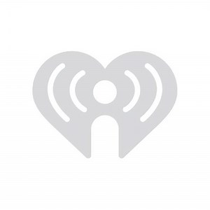 Guy Finds Wife Getting Frisky With Friend In Hot Tub, Shoots