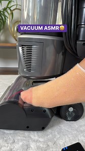 Start your week with the sounds of the WindTunnel Tangle Guard🤩 #asmr #asmrsounds #vacuum #clean #asmrvideo | Hoover Vacuums North America