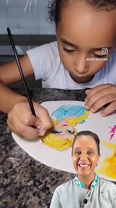294K views · 28K reactions | ‍✨ Essa mini confeiteira é pequena no...