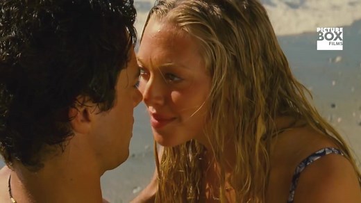 Amanda Seyfried & Dominic Cooper - Lay all your love on me ( Mamma Mia )