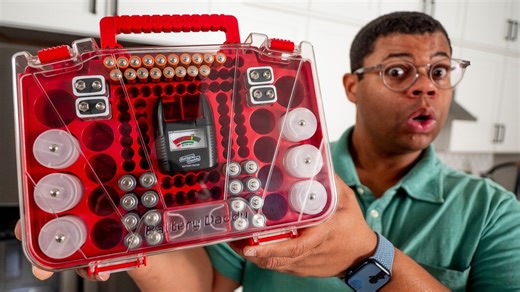 Store away your batteries with this gadget 🔋 #problemsolved | USA TODAY Video