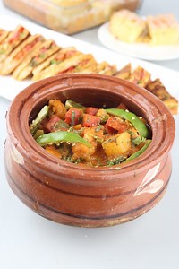 16K views · 134 reactions | Vegetable Handi is a bliss for vegetable lovers! Make it for your dinner tonight! #VegetableHandi #MasalaRecipes #MasalaTV | Masala TV | Facebook