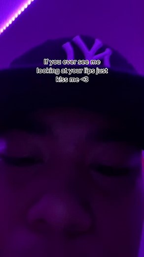 Romantic Gesture: K!ss meee.Lanc’e