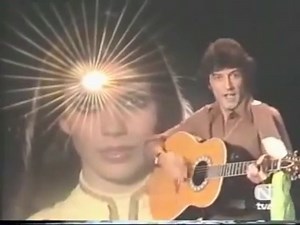 559K views · 21K reactions | Viajamos a 1976 para recordar este hermoso tema junto a Albert Hammond... Sabes mejor que nadie Que me fallaste Que lo que prometiste se te olvidó Sabes a ciencia cierta Que me engañaste Aunque nadie te amará Igual que yo | Baúl del Tiempo | Facebook