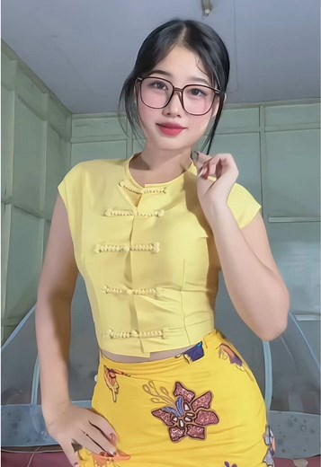 မြေနီလမ်းကလေး မြေနိလမ်း (Mol Dance) ဖျော်ဖြေမှု