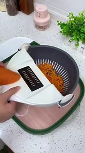 Rotating Vegetable Cutter – সবজি কাটার স্মার্ট সমাধান! ✅ দ্রুত ও সহজে সবজি স্লাইস, জুলিয়েন বা গ্রেট করা যায় ✅ হ্যান্ড রোটেশন ডিজাইন – হাত ব্যথা ছাড়াই ব্যবহারযোগ্য ✅ একাধিক ব্লেড – বিভিন্ন ধরনের কাটার সুবিধা ✅ পরিষ্কার করা সহজ ও টেকসই ম্যাটেরিয়াল 🛒 এখনই অর্ডার করুন – রান্নাঘরের কাজ হোক আরও দ্রুত ও মজাদার! 🥗✨ | Shoppers