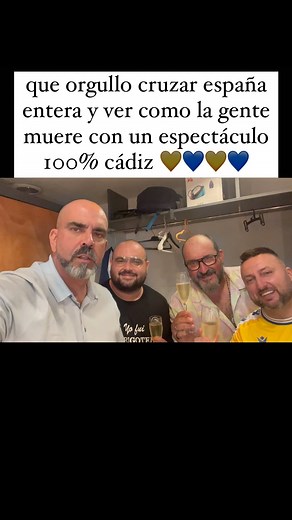 INDESCRIPTIBLE LA ACOGIDA DEL 100% EN ROSAS GIRONA @ramonidecastro @lazarogarciavicente @manuelsantande1 GRACIAS POR HACER GRANDE NUESTRO CÁDIZ CON VIESTRAS VOCES | TONI RODRIGUEZ