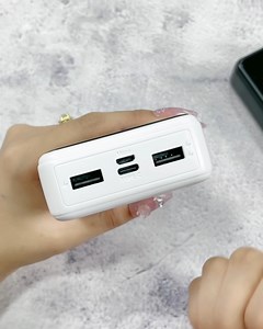 ဖုန်းနဲ့အချိန်တိုင်း အလုပ်လုပ်နေရတဲ့ခေတ်ကြီးထဲမှာ ဖုန်းအမြဲအားပြည့်နေစေဖို့ ….📲⚡️ #Yookie #EO6 #EO7 #20000mAh #PowerBank #YookieMyanmar #YookieMM #FeelSmartEnjoyLife #MobileAccessories | Yookie Myanmar