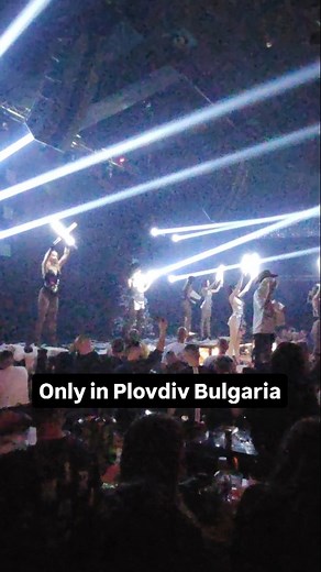 #girl #nightclub #girlpower #plovdiv #bulgaria #nightlife #kesh #smile #bushido #girls #model | Aleksandar Kyurkchiev