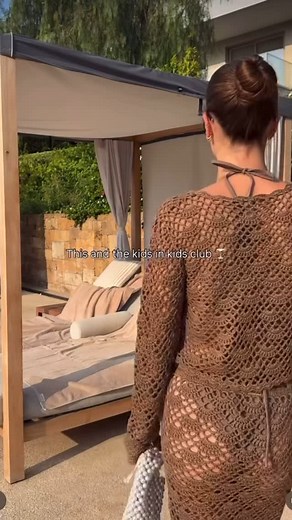 Gorgeous mama @camillaking_ wears our crochet set seashells in mocha 🥥🤎 comment link for details | OutDazl