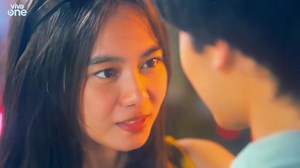 1.4M views · 10K reactions | this scene feels so beautifully raw and unscripted—the waist pull, the stares, the kiss on the head? just them being real with their feelings. this is pure, natural romance. | Red Amaryllis | Facebook