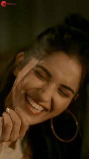 #TuMiltaHaiMujhe #RuhaniSharma #ParasArora #RajBarman #RashidKhan #Anjaan #ZeeMusicOriginals #shorts