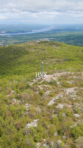 Taking in the sweeping Hudson Valley views from Mt. Beacon Firetower. 🚶🔭☀🌎 #newyork #hudsonvalley #mountains #nature #explorepage | The Hudson Valley Explorer